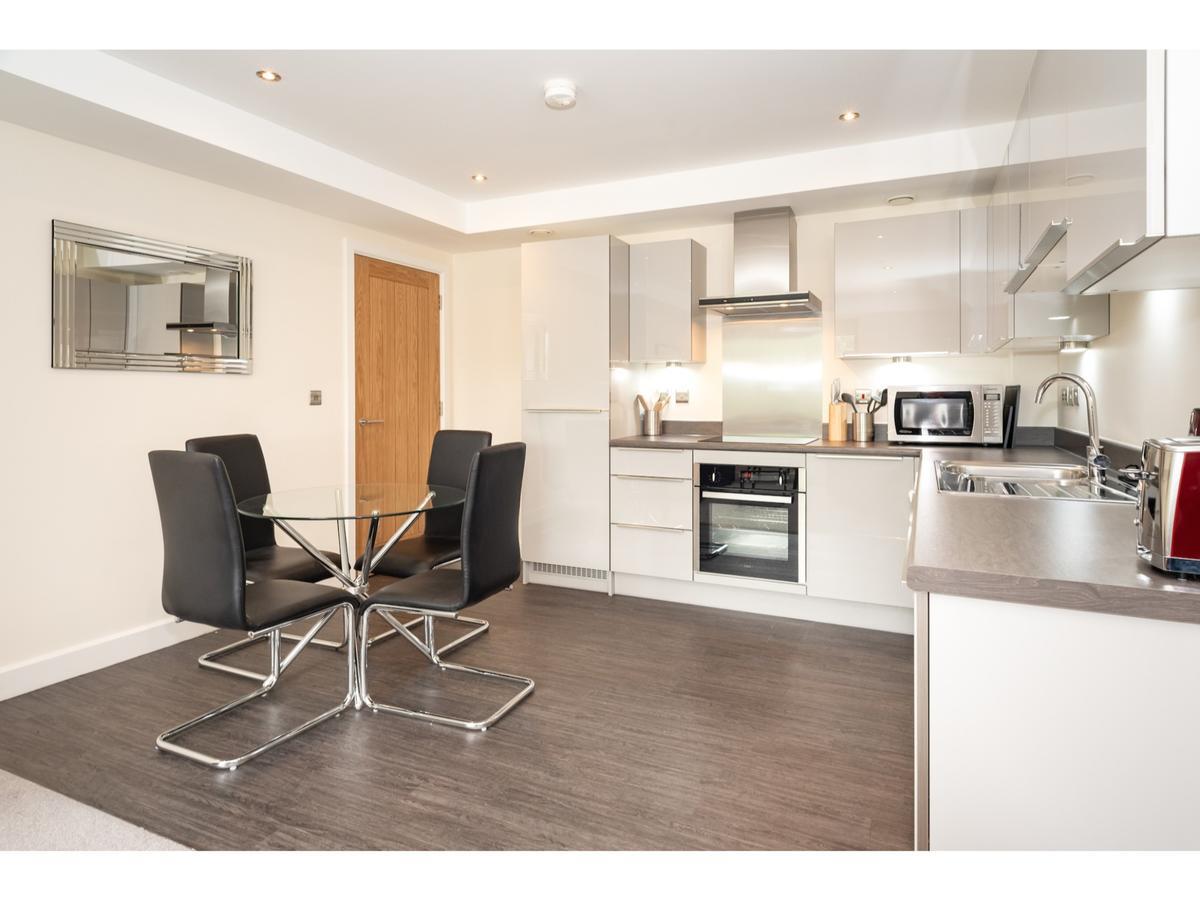 Stylish Flat Near The City Centre - Pass The Keys York Esterno foto